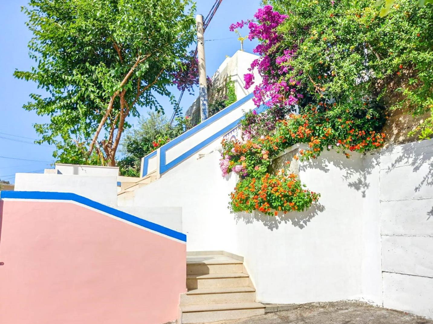 Sea View Apartments Vlore Luaran gambar