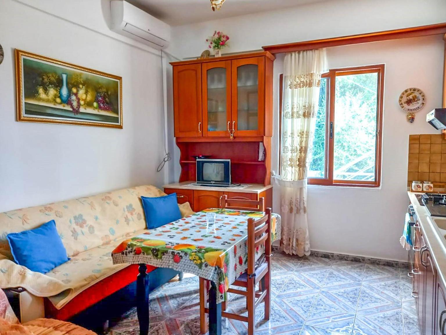 Sea View Apartments Vlore Luaran gambar