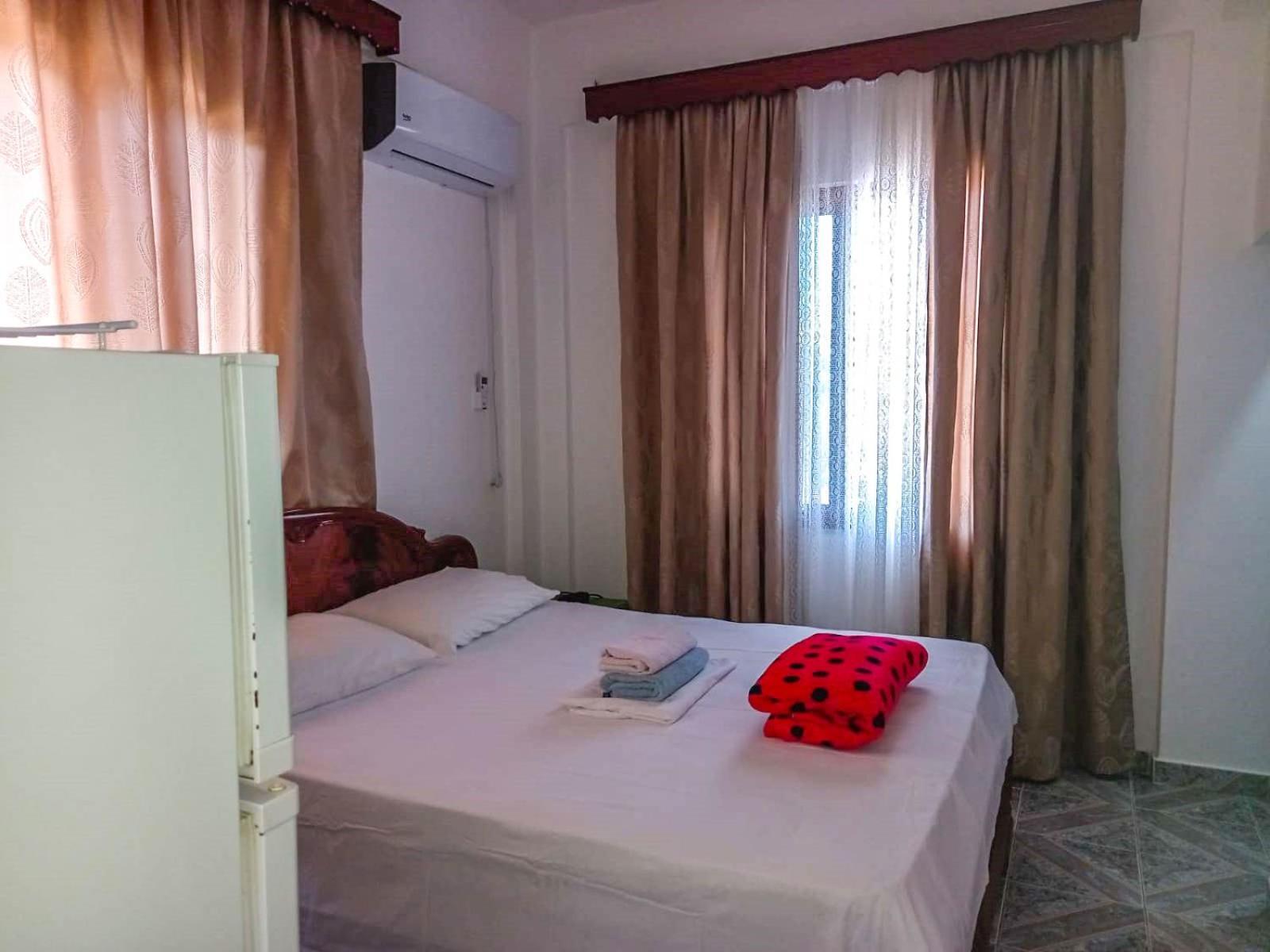 Sea View Apartments Vlore Bilik gambar